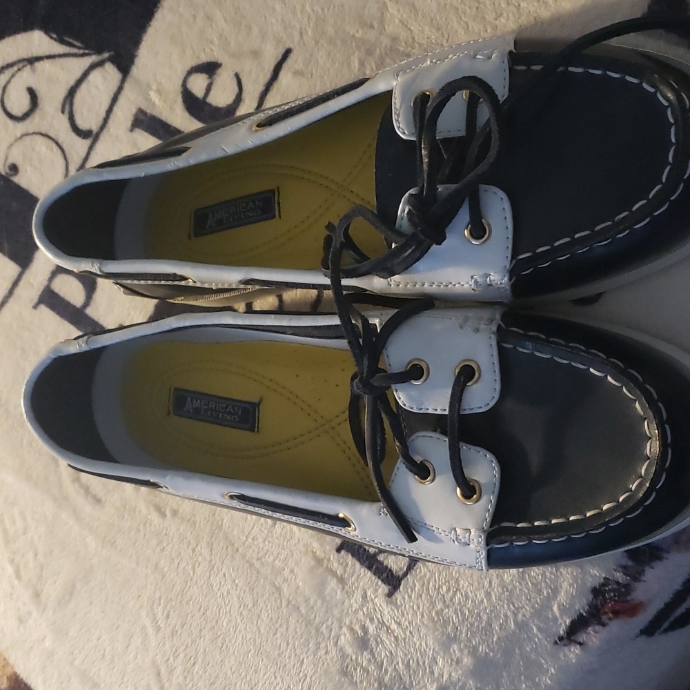 Womens shoes